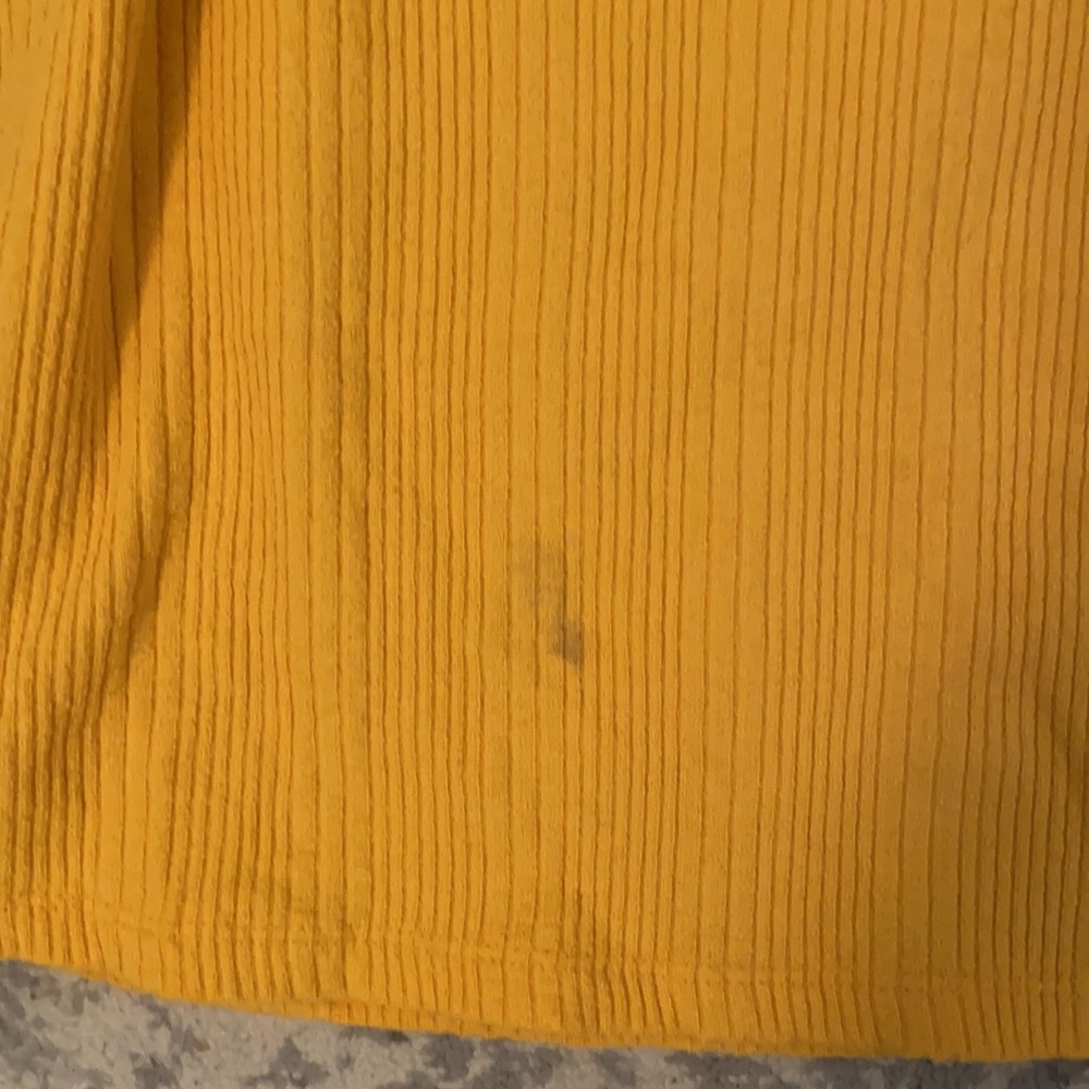 Zara Yellow Ruffled Shoulder Top - Picture 5 of 5